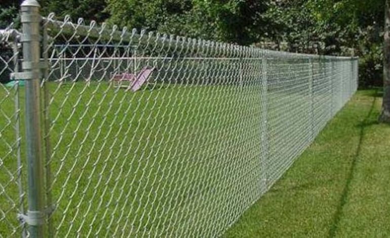 The Costly Fence Replacement Mistake That Still Happens Too Often